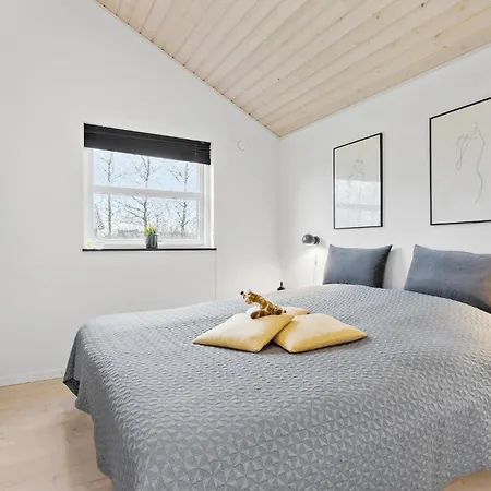 Vakantiehuis 3 Bedroom Beautiful In