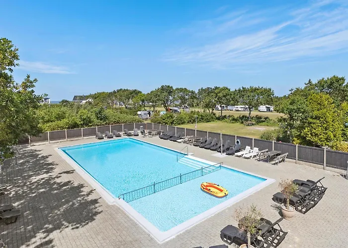 Vakantiehuis 3 Bedroom Beautiful In *
